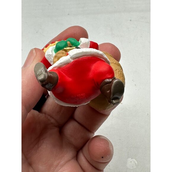 Hallmark 1999 Keepsake Ornament Feliz Navidad Santa Peppers Christmas QX6999 - Picture 5 of 10